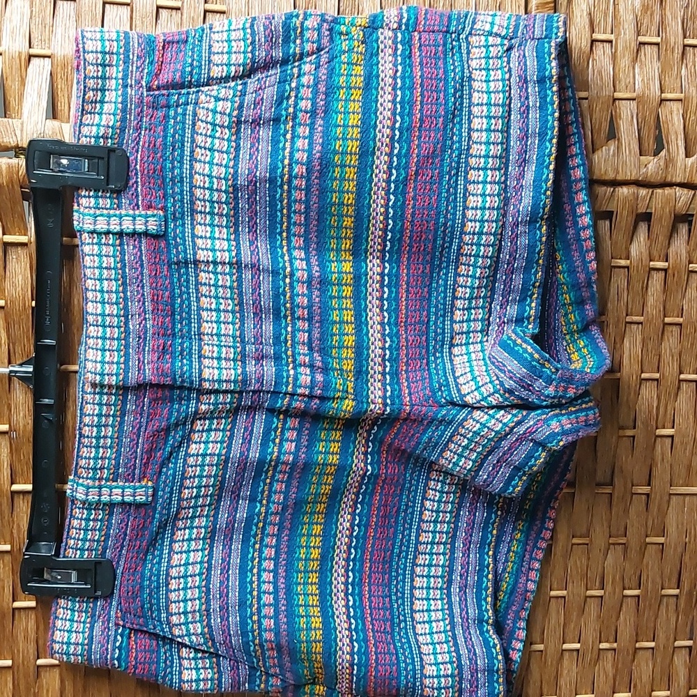 Gap size 10 City Short Bohemian Tapestry Print